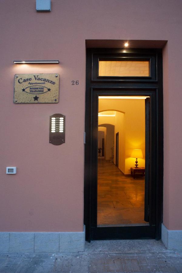 Case Vacanze "Residenze Trapanesi" Trapani Exterior foto